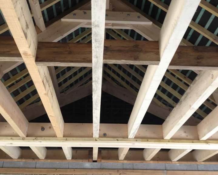 Construction de charpente en bois, Picauville